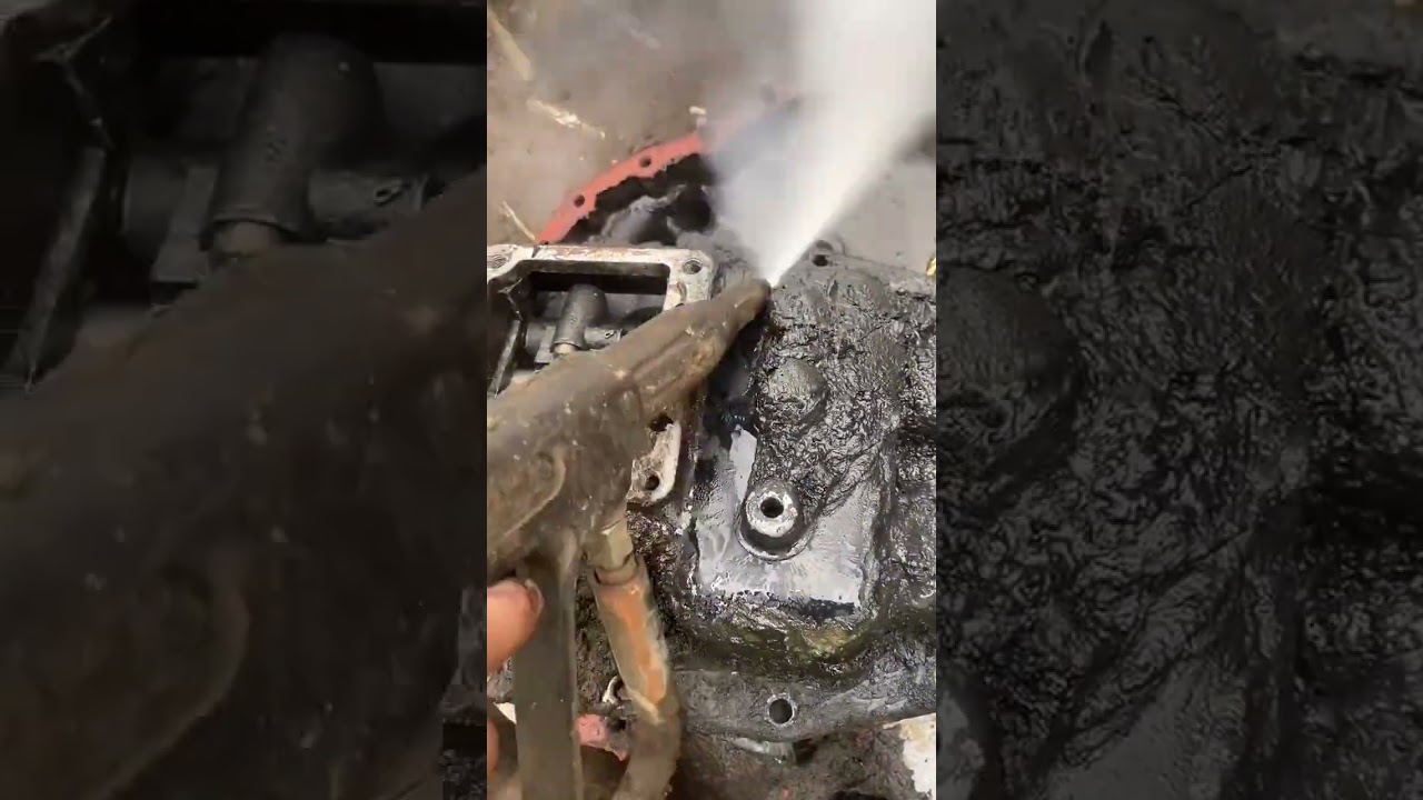 Steam cleaning of heavy oil stains