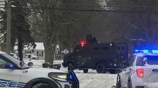 Man peacefully surrenders after 8-hour standoff with police on Detroit’s east side