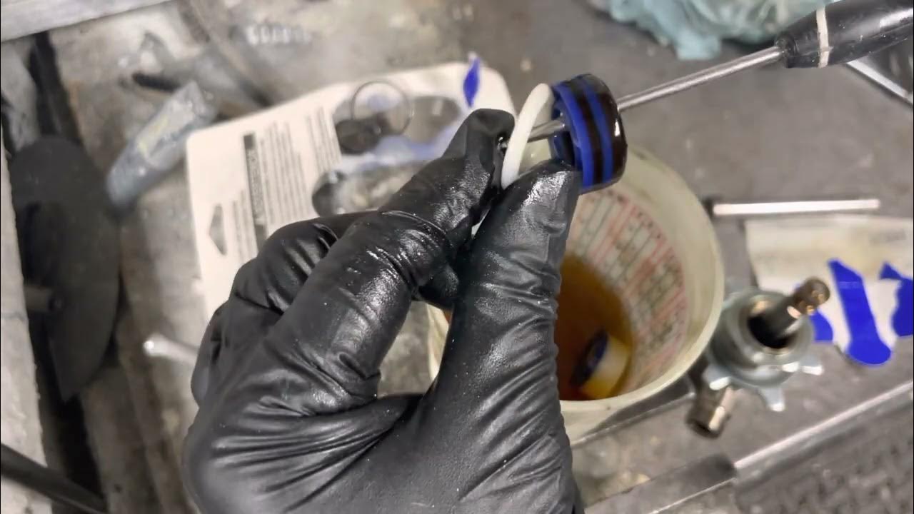Graco 390/395/490/495/595 PC Displacement Pump Rebuild - YouTube