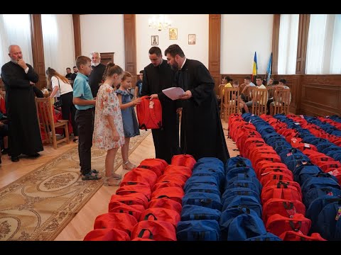 3500 de copii din judeţele Galaţi şi Brăila primesc sprijin la început de an şcolar