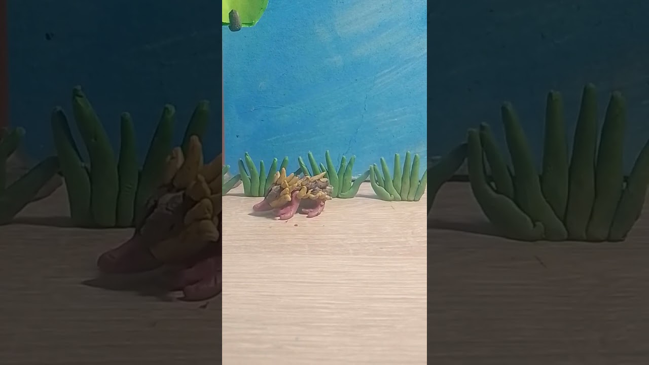 ПОЛОСАТЫЙ ТЕНРЕК - странное на вид существо.