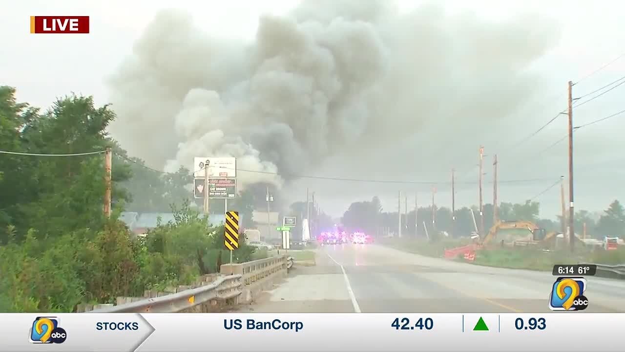 Crews respond to large fire in Cedar Rapids - YouTube