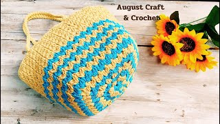 Cute arm bag, good size. It holds more than you think. Crochet granny square base bag tutorial.