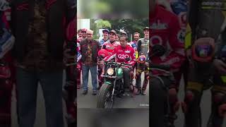 Presiden Jokowi Dan Menteri Erick Thohir Mengantar Pembalap Motogp Parade Di Jakarta