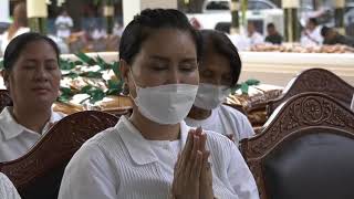 ศรีสะเกษ ชไมมาศ  ชาติเมธากุล นิมนต์พระสงฆ์ 108 รูปเจริญพระพุทธมนต์สมโภชพระเจดีย์