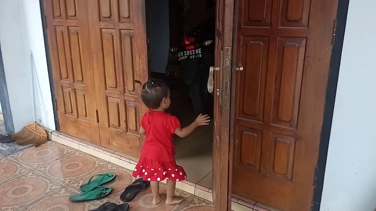 Bermain menggunakan barang* jawa jaman dulu 