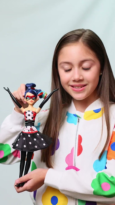 Ladybug to Marinette in a LaLaLa πβ‘οΈπ© switch. Who else is obsessed with the Hero Switch Doll? π