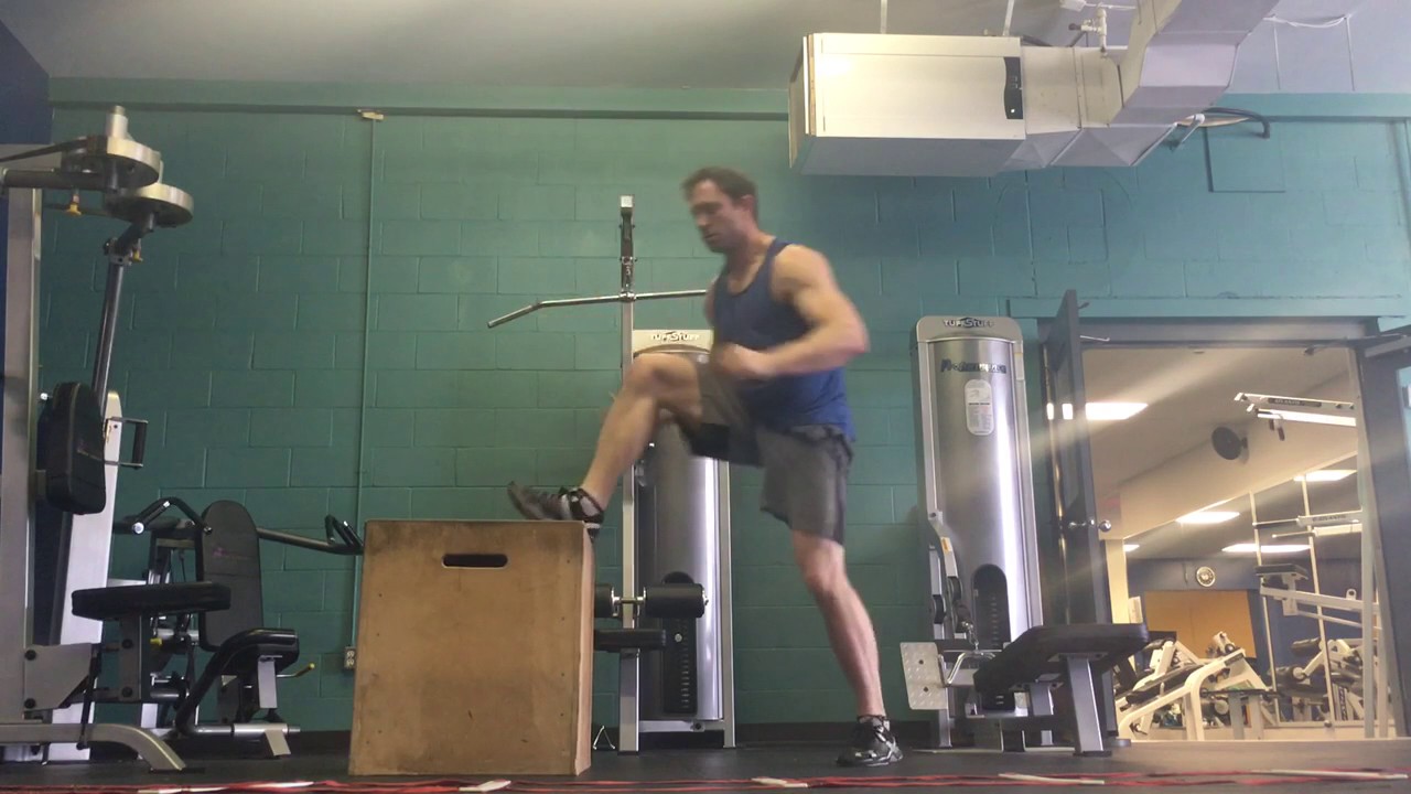 1/4 Turn Box Jump - YouTube