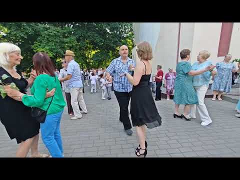 26.05.24Г...Моя Милая Свекровь... Звучит На Танцполе В Гомельском Парке...