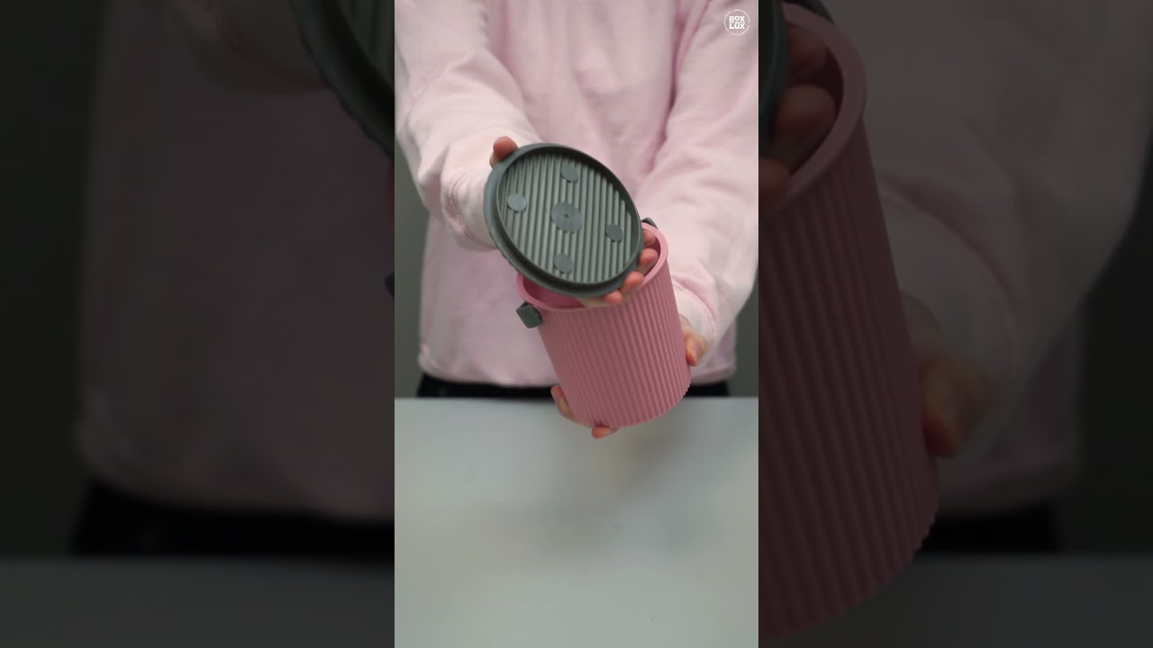 Omnioutil Plastikspand 0,7 liter   Lyserød med gråt låg