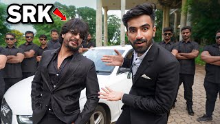 Going To Public Places With Shahrukh Khan - Prank | आज तो पूरा शहर पागल हो गया 😱