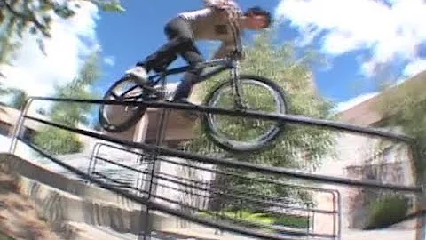 Caleb Ruecker & Sean 'Fish' Hoskins // Goods BMX /...