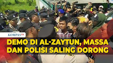 Polisi dan Massa Saling Dorong Sempat Warnai Demo di Ponpes Al-Zaytun Indramayu