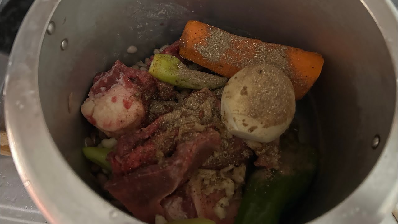 Feijão com carne moída 