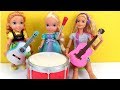 MUSIC class ! Elsa and Anna toddlers play musical instruments at school with teacher Barbie