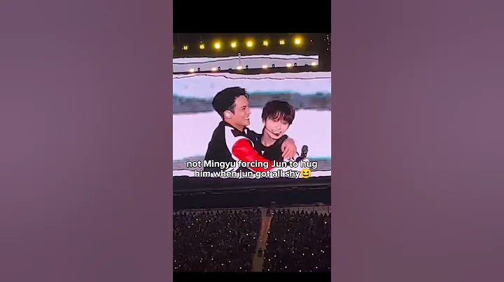 not Jun trying to escape from Mingyu hug🤣#jun#mingyu#seventeen#shorts#youtubeshorts#carat#dk#dino