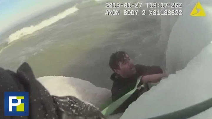 El dramático rescate de un hombre que cayó a un lago helado cuando intentaba salvar a su mascota