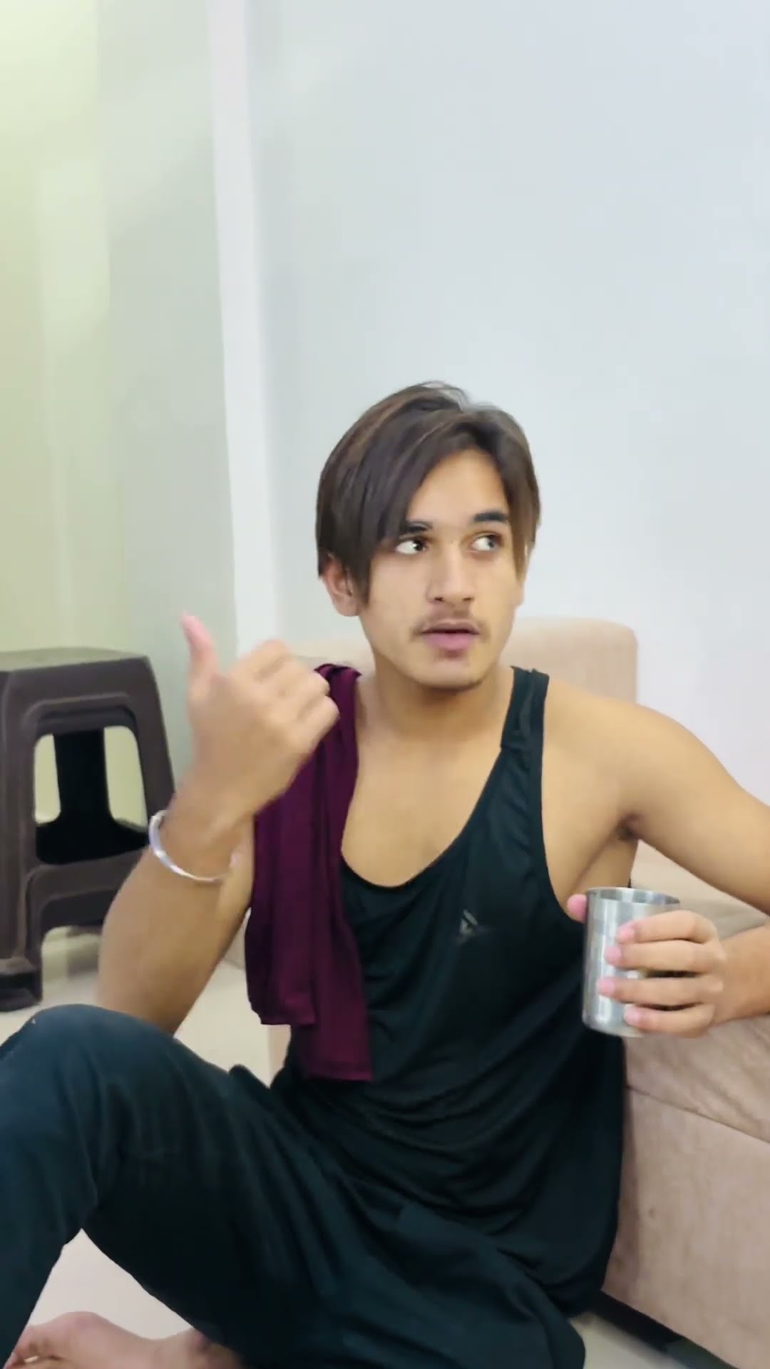 ghar ka nokar ? #suhailabbasi500 #funny #viralvideo #sanayaa_sameer_24 #ytubeshorts #viralvideo ❤️