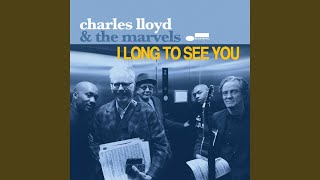 Video voorbeeld van "Charles Lloyd & The Marvels - You Are So Beautiful"