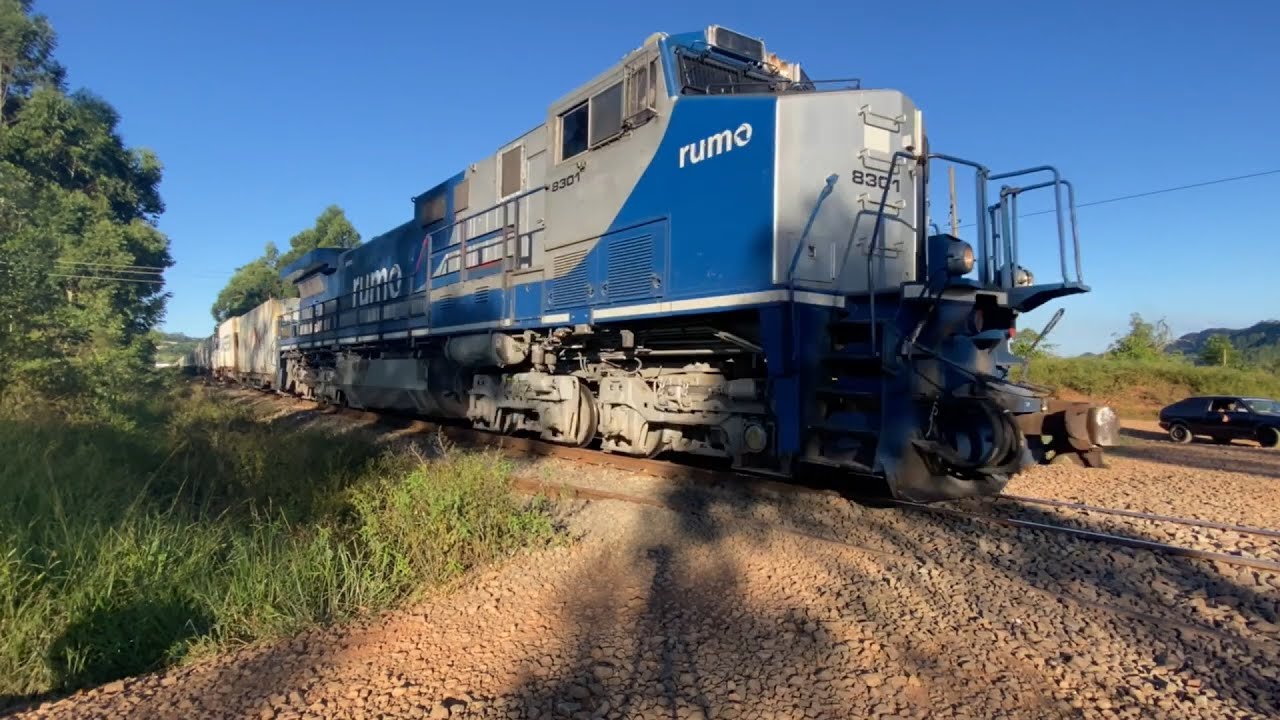 Dash Train Rumo DASH-9 #8301 no Trem da rumo, saindo de LBJ - YouTube
