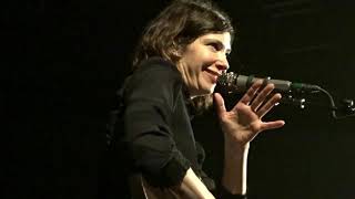 SLEATER KINNEY   - Broken / Modern Girl / Gloria - Le Trianon - Paris 2020