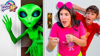  Maria Clara e JP se metem em confusão com os alienígenas 