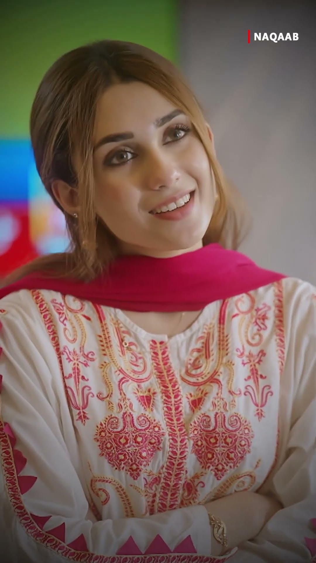 Yeh Larki tou bilkul pagal hai? | #naqaab #shorts