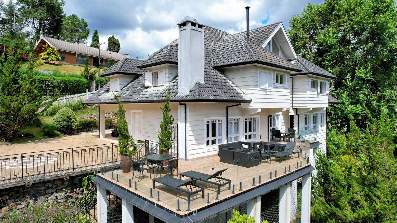 Casa de Alto Padrão no Condomínio Véu da Noiva – Campos do Jordão/SP