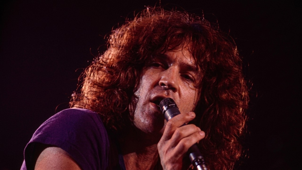 Billy Squier - The Stroke (Live Santa Monica '81) - YouTube