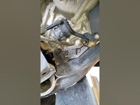 2003 Honda odyssey Transmission mounts Installation(9) - YouTube