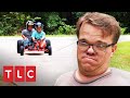 Los Johnston aprenden a manejar un carro Go - Kart | Una gran familia | TLC Latinoamérica