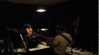 Rihanna-Diamonds (Cover Beşbenzemez ft Damla Öz)