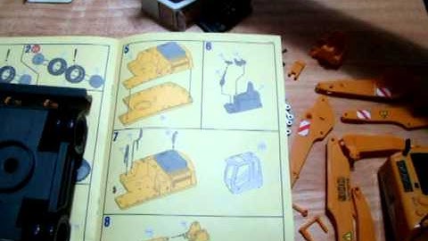 RC Liebherr A 900 C Litronic part 1 Revell kit build