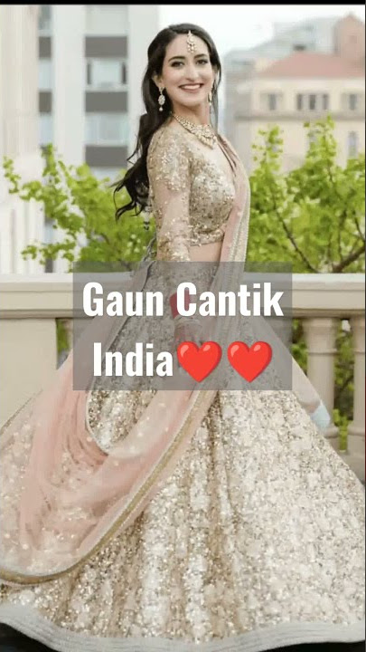 Gaun Cantik India