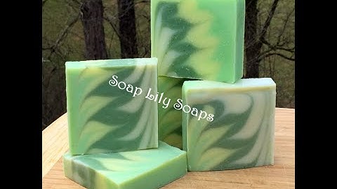 Making & Cutting Cucumber Melon Swirl