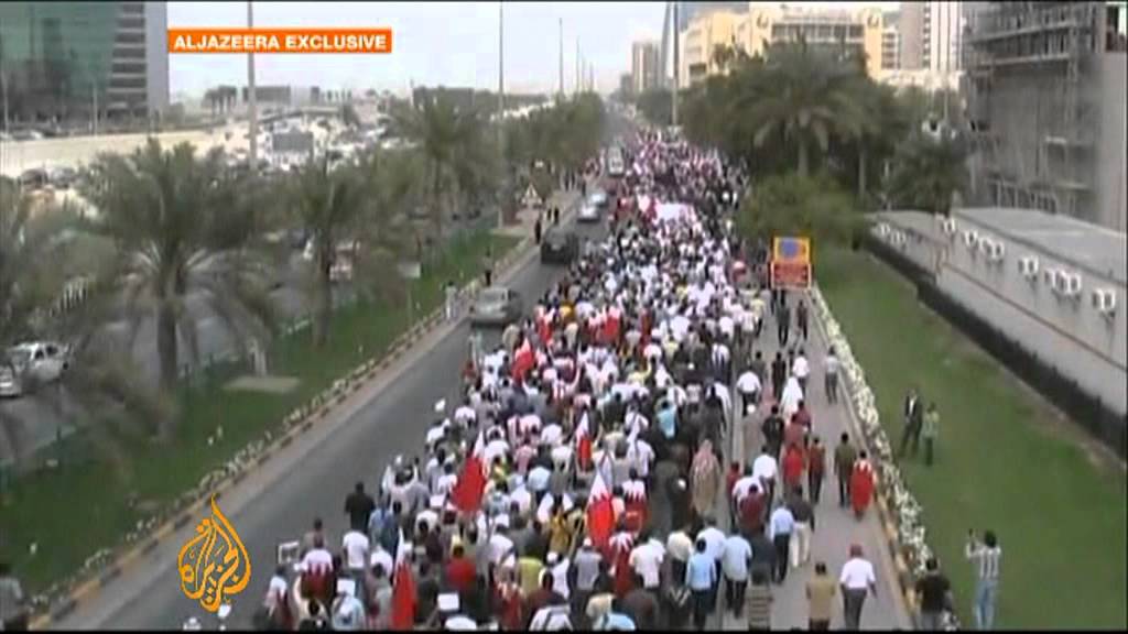عمليات تسريح جماعي في حملة قمع البحرين