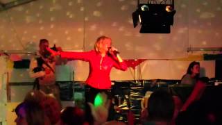 Chris Als Helene Fischer... Atemlos