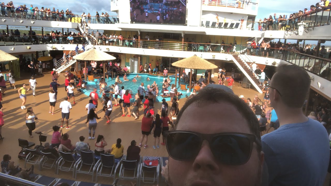 CARNIVAL BREEZE SAILING AWAY PARTY