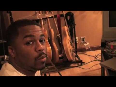 Just Blaze chopping samples in Logic with Jay Electronica and Mike Chav