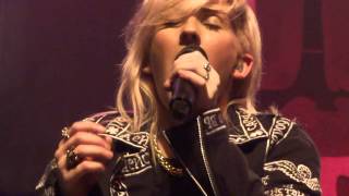 Ellie Goulding- Lights (LIVE at the House of Blues)