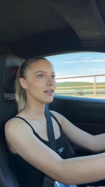 V12 eargasm on Autobahn🌪️ #ferrari #812superfast #v12 #supercar #money