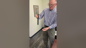 How To Close a Smith & Wesson Baton