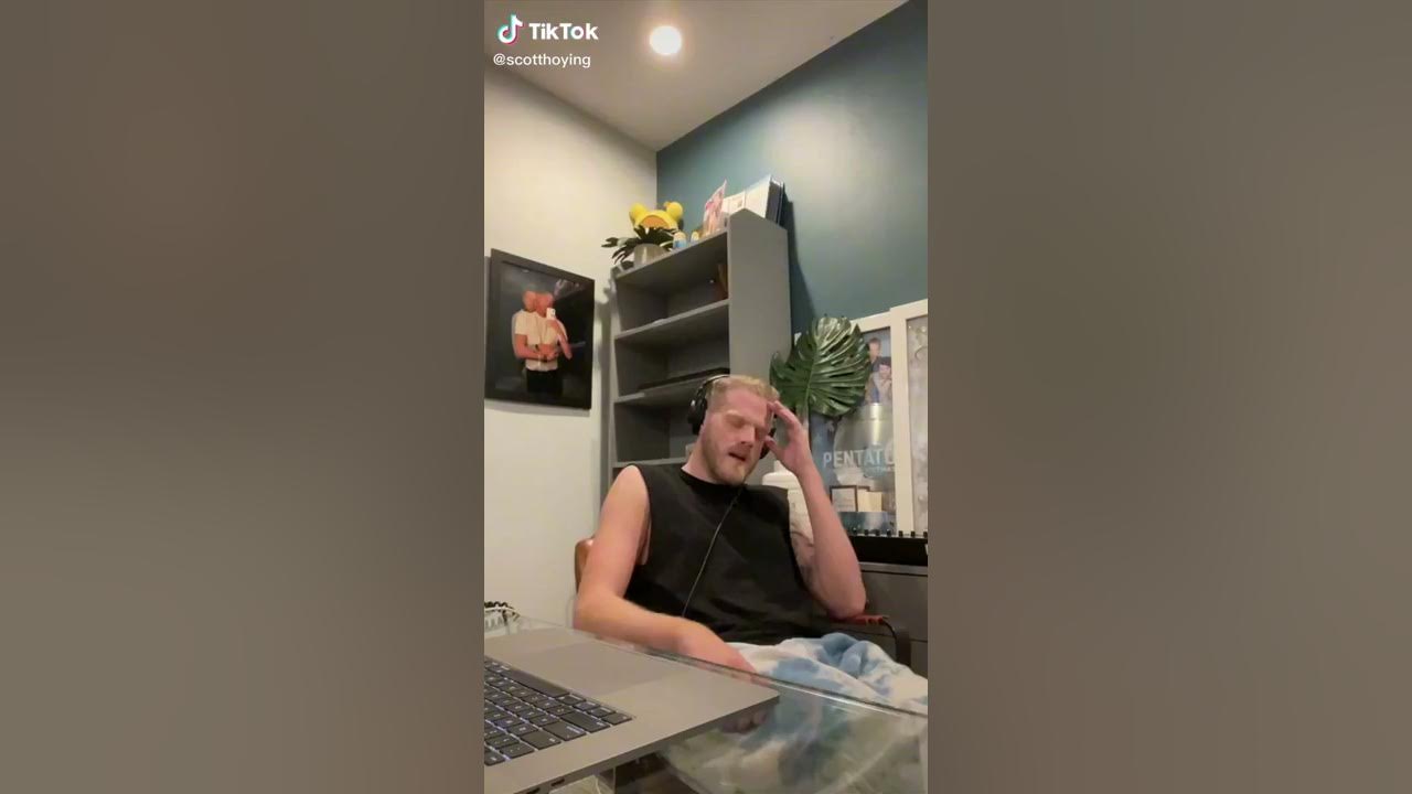 PTX TikToks: Scott practicing the Pentatonix 12 Days of Christmas arrangement for tour!