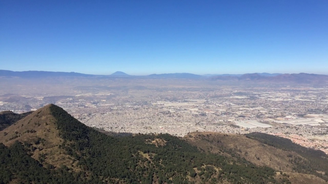Mirador del cerro picacho. coacalco Sierra de Guadalupe