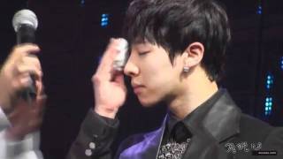 [FANCAM] 110831 Bits Of KiWoon + cutie Kikwang focus @ Samsung Live Sets! #12