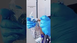 How to “BURP” an IV fluid bag 💦 #fyp #nursingskills #nurse #nursingschool #ivfluids #futurenurse