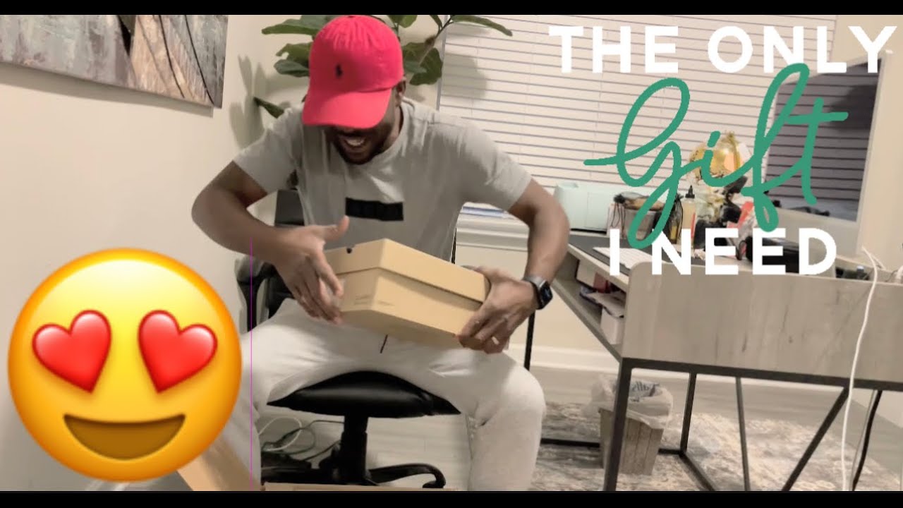LOOK WHAT MY WIFE BOUGHT ME FOR CHRISTMAS - YouTube