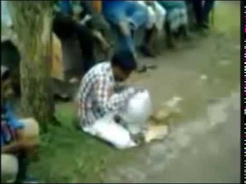 tomake-chara-meye-bujhina-by-rajib,-a-blind-street-singer-from-rajshahi,-bangladesh
