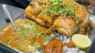 Ludhiana ka Buttery Masala Pav Bhaji | Pav Itne Soft ki Muh Mein Pighal Jaaye
