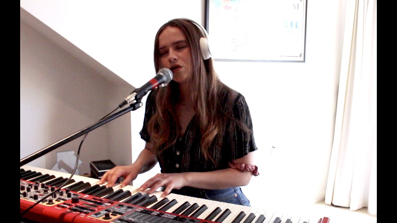 Gabrielle Aplin - Easy On Me (Adele Cover)